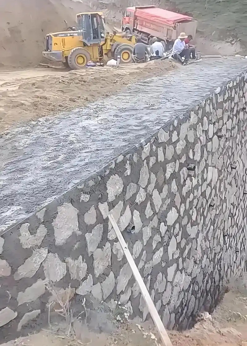 济宁兖州边坡加固
